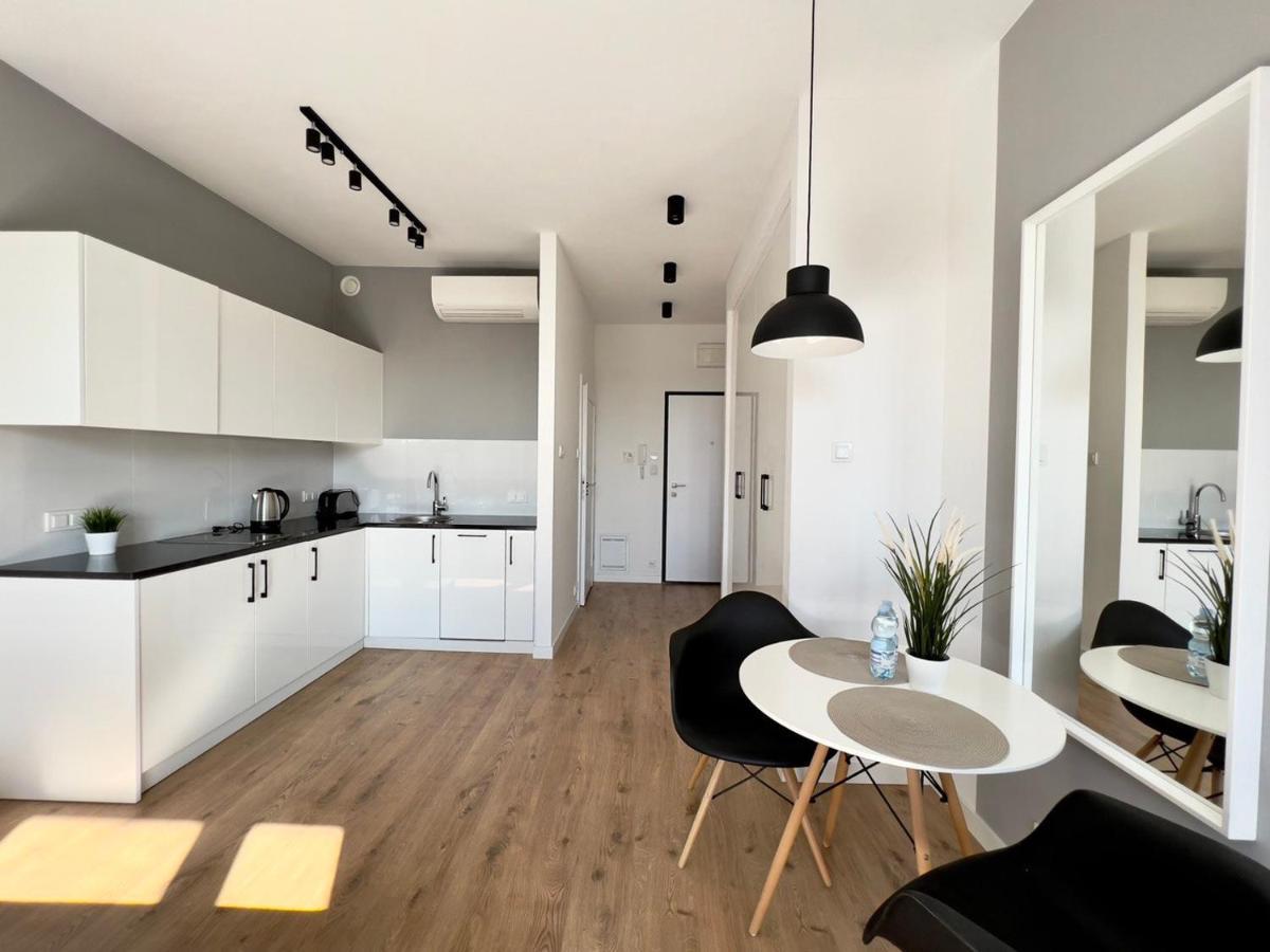 K22 Slawinska 503 Sun-City Apart Varsovia Exterior foto
